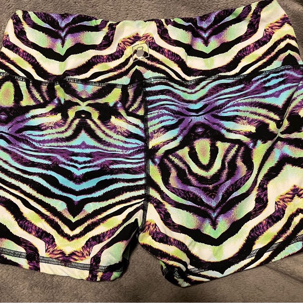 2POOD shorts - Picture 2 of 6